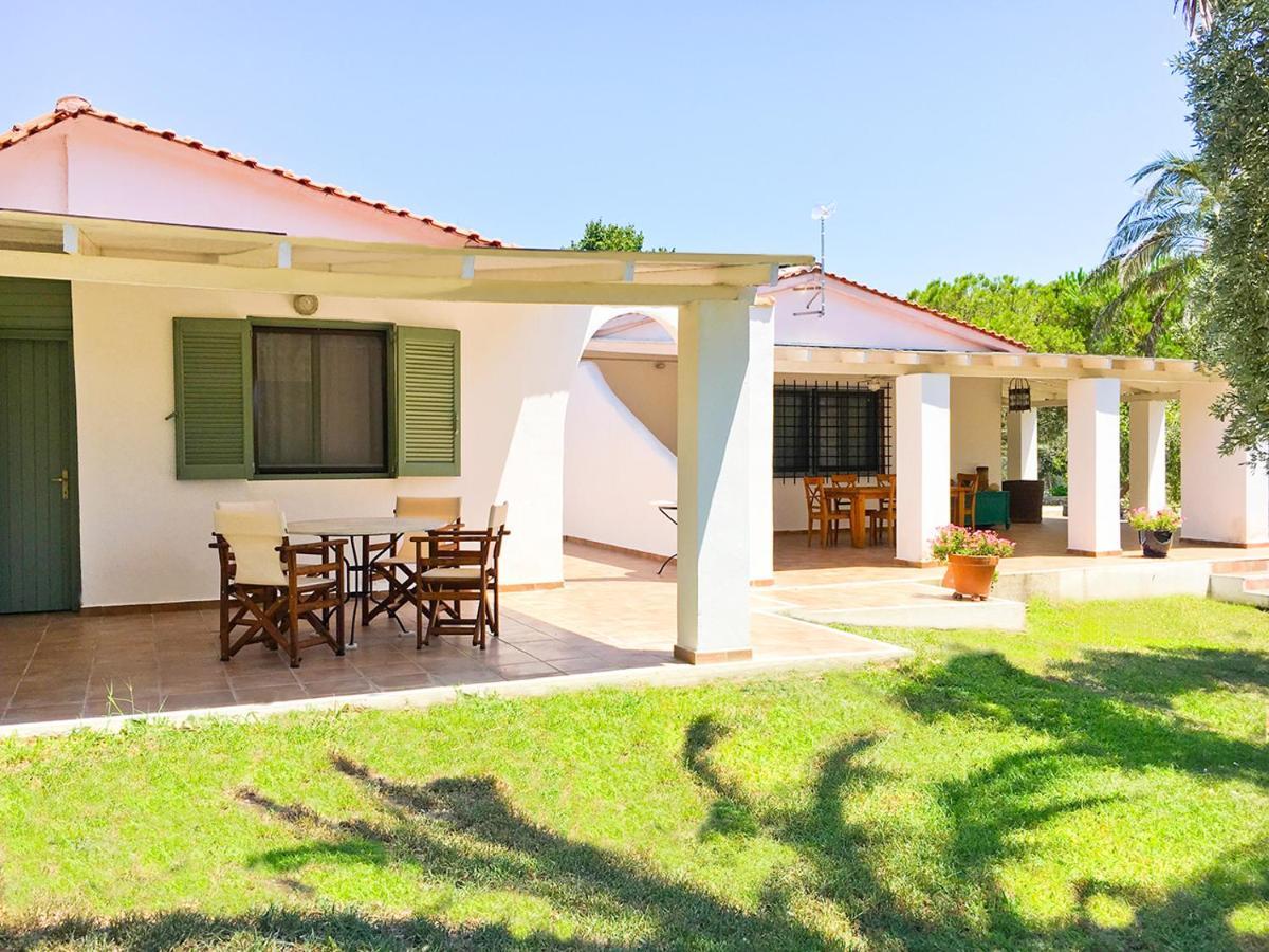 Olive Bay Beach House Амоляни Екстериор снимка