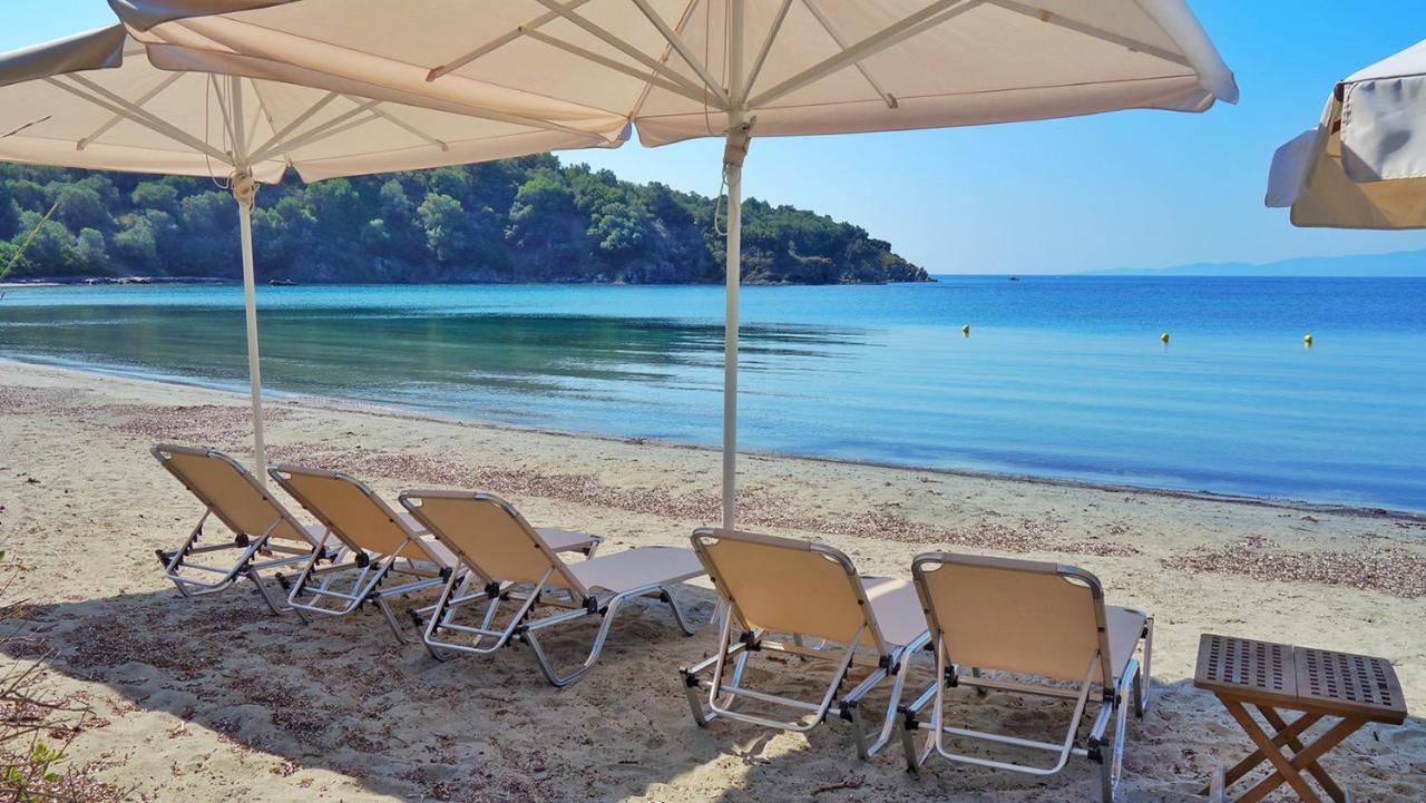 Olive Bay Beach House Амоляни Екстериор снимка